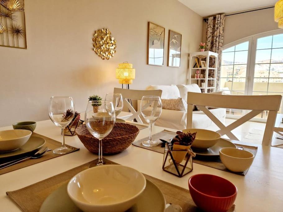 Ferienwohnung Royal Golf View: 2Br, Pools & Ac Sitio de Calahonda Exterior foto