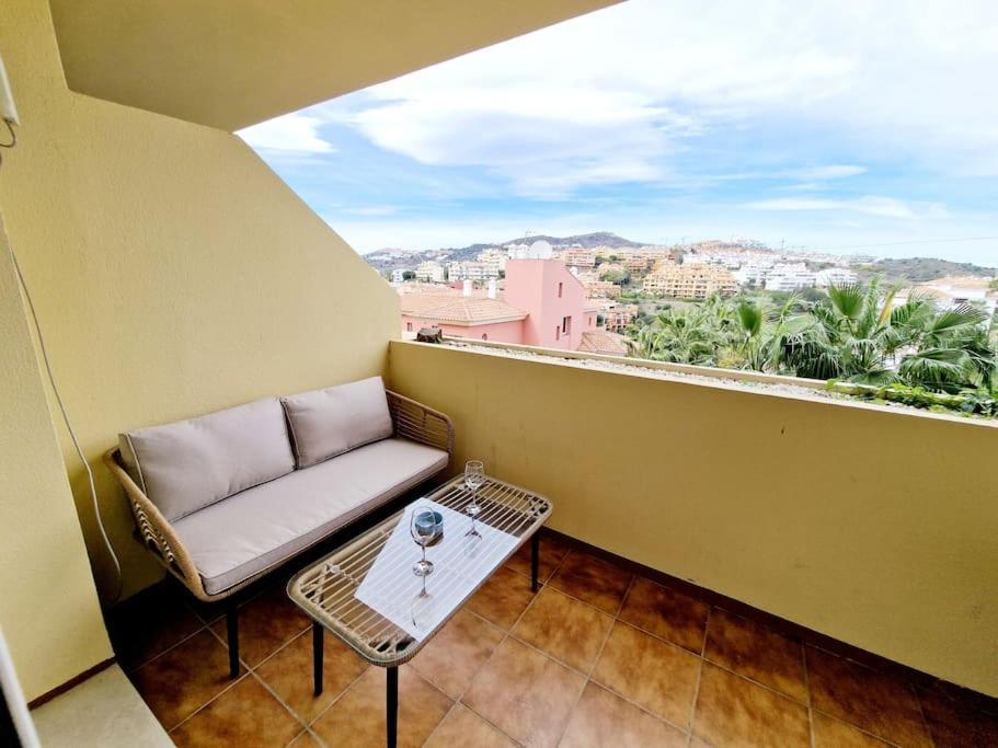 Ferienwohnung Royal Golf View: 2Br, Pools & Ac Sitio de Calahonda Exterior foto
