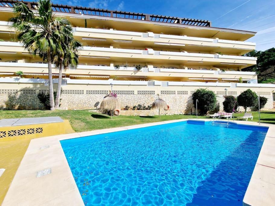 Ferienwohnung Royal Golf View: 2Br, Pools & Ac Sitio de Calahonda Exterior foto