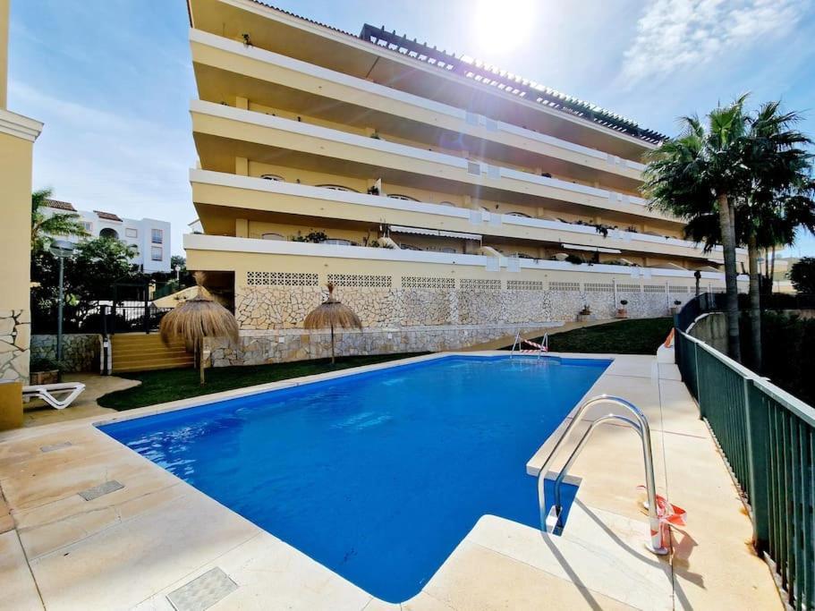 Ferienwohnung Royal Golf View: 2Br, Pools & Ac Sitio de Calahonda Exterior foto