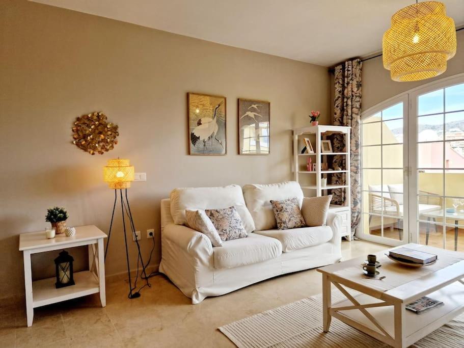 Ferienwohnung Royal Golf View: 2Br, Pools & Ac Sitio de Calahonda Exterior foto